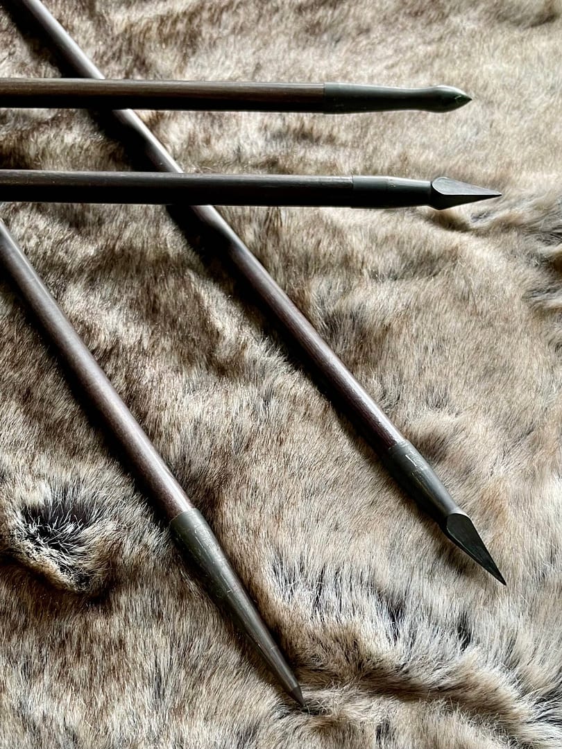 Shadowshafts – Black-Stained 11/32 Port Orford Cedar Arrows